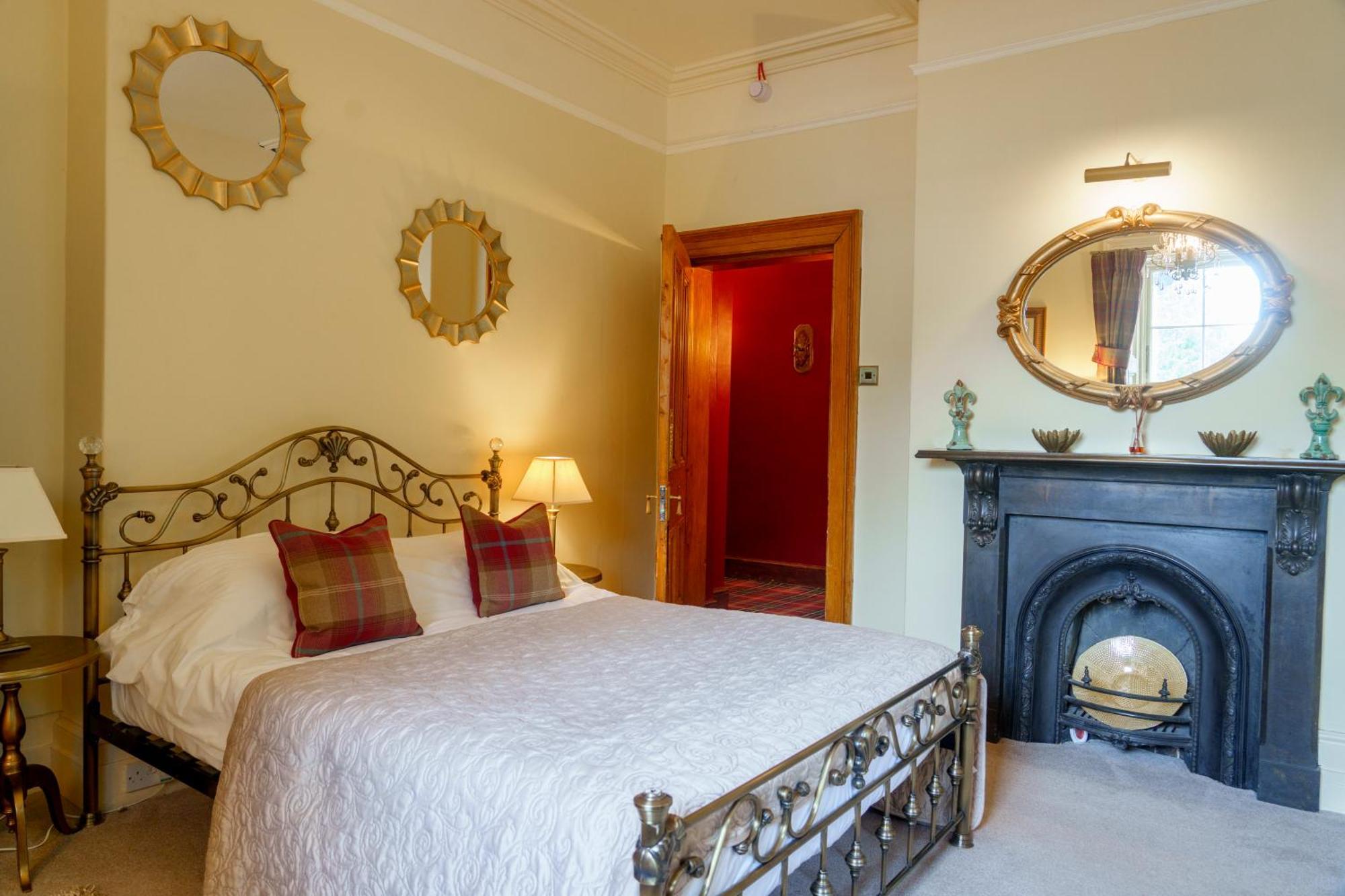 Harrisons Hall Bed & Breakfast Hotel Mold Buitenkant foto