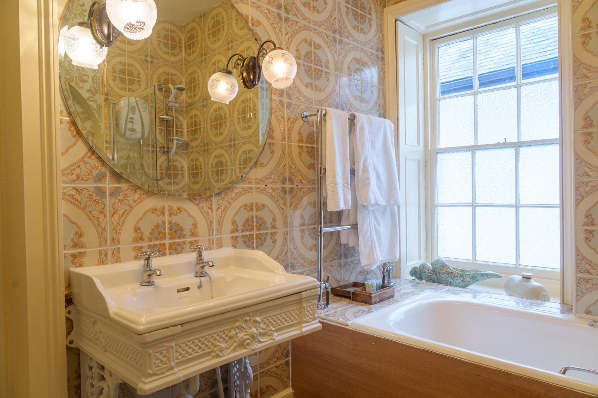 Harrisons Hall Bed & Breakfast Hotel Mold Buitenkant foto